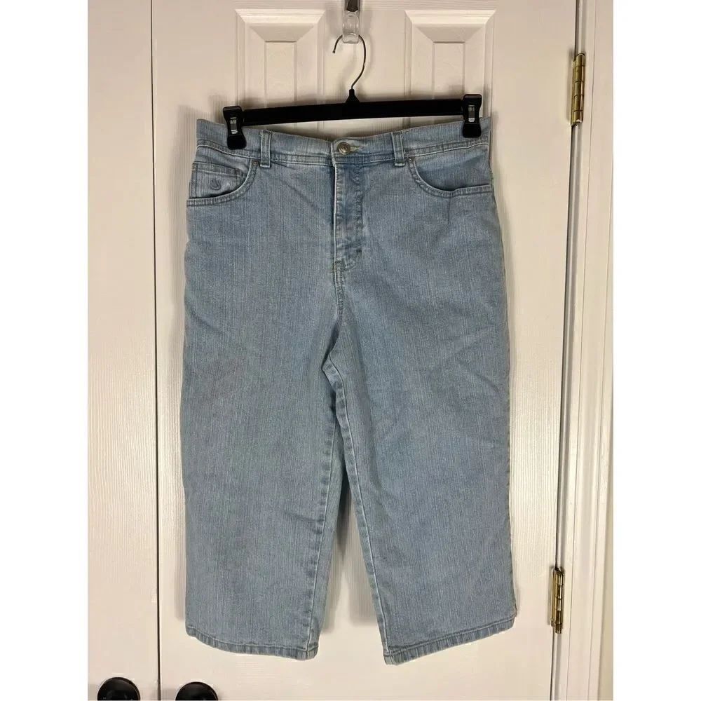 Gloria Vanderbilt Denim Capris Size 12